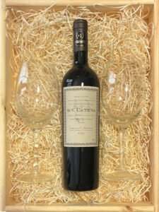 Box D.V. Catena Cabernet-Malbec: Edición Especial + 2 Copas de Vino en Bandeja Premium