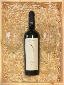 Box Premium Pulenta Estate I : Vino Malbec I + 2 Copas de Vino en Bandeja de Madera
